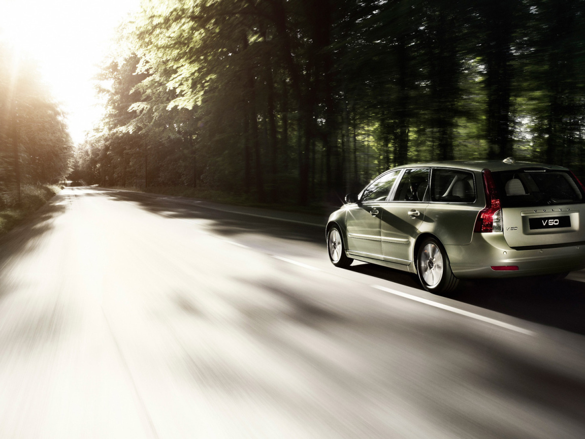 Новый автомобиль Volvo v50