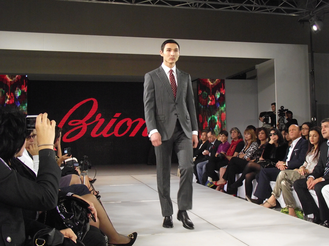 Показ мод Brioni