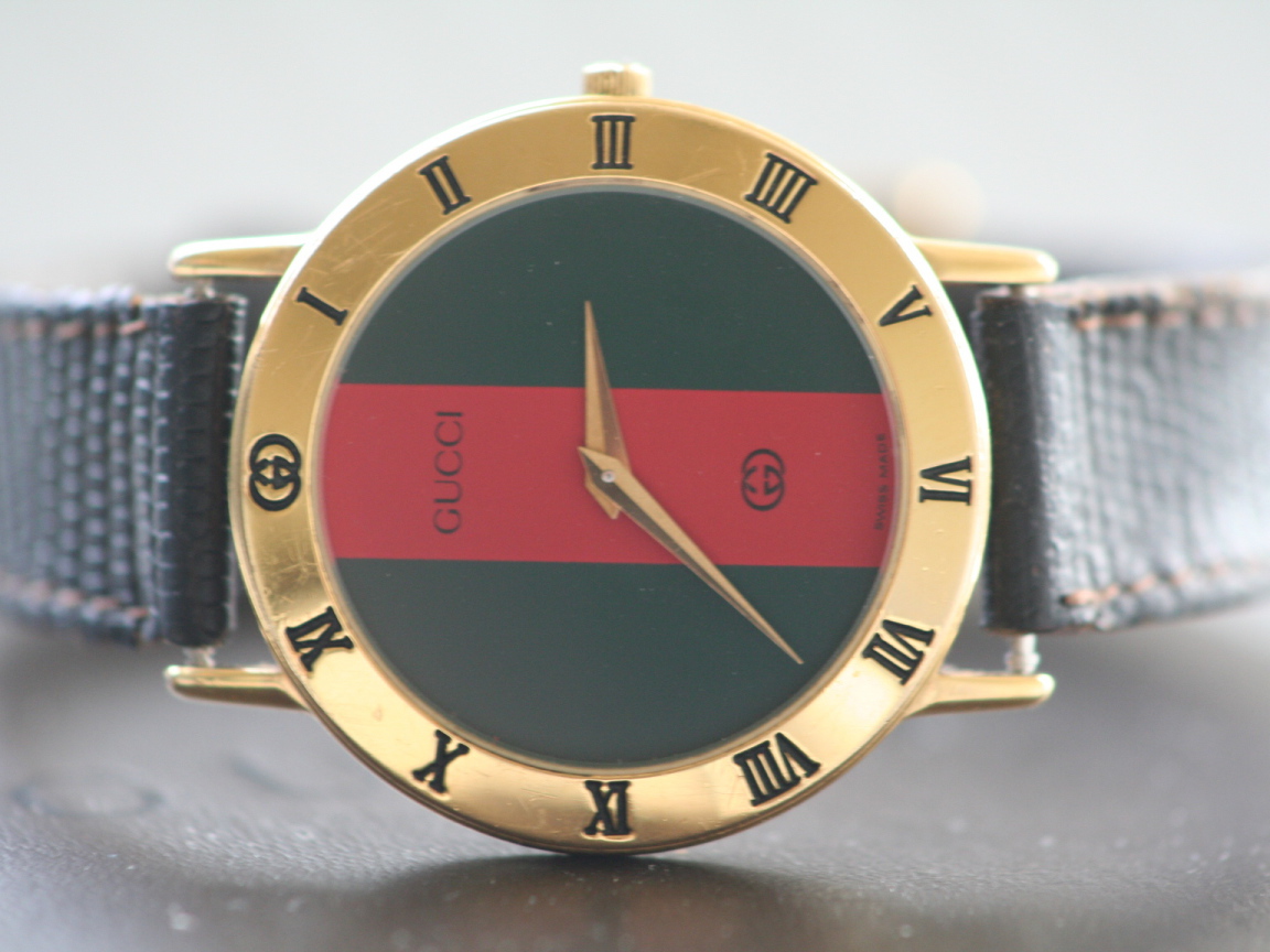 Часы от Gucci