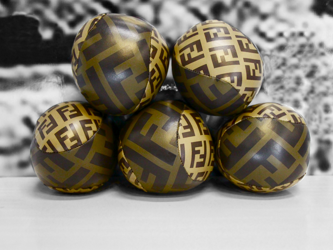 Украшения для дома Fendi