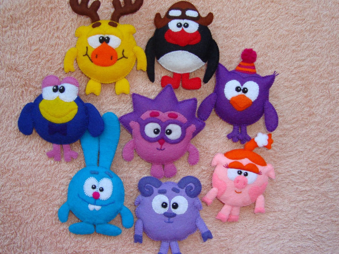 Фигурки героев мультфильма Смешарики