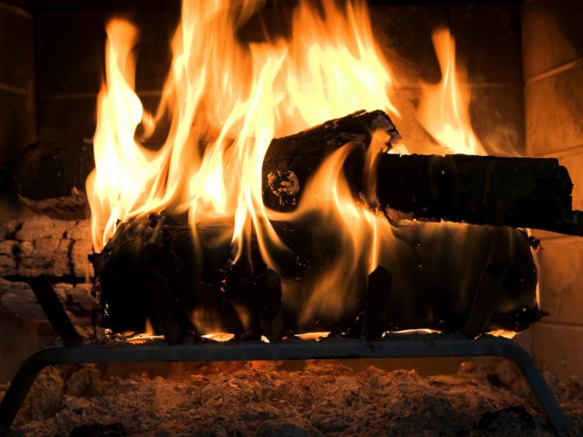 Огонь в камине