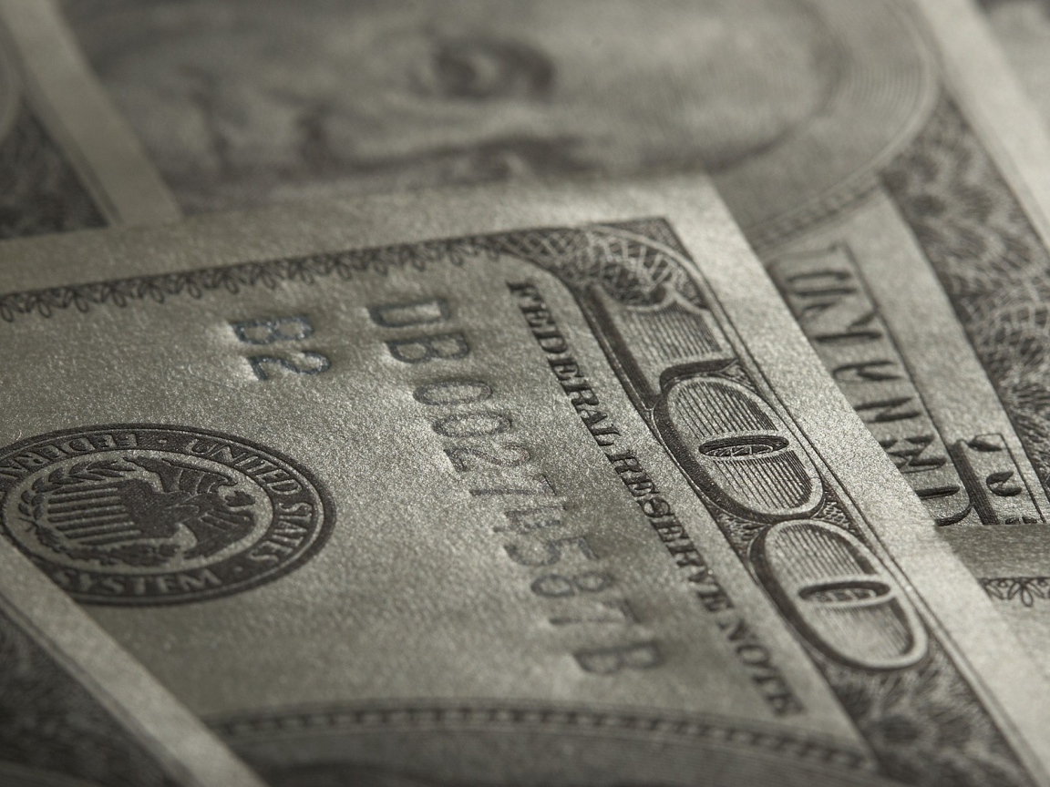 Сто долларов вблизи