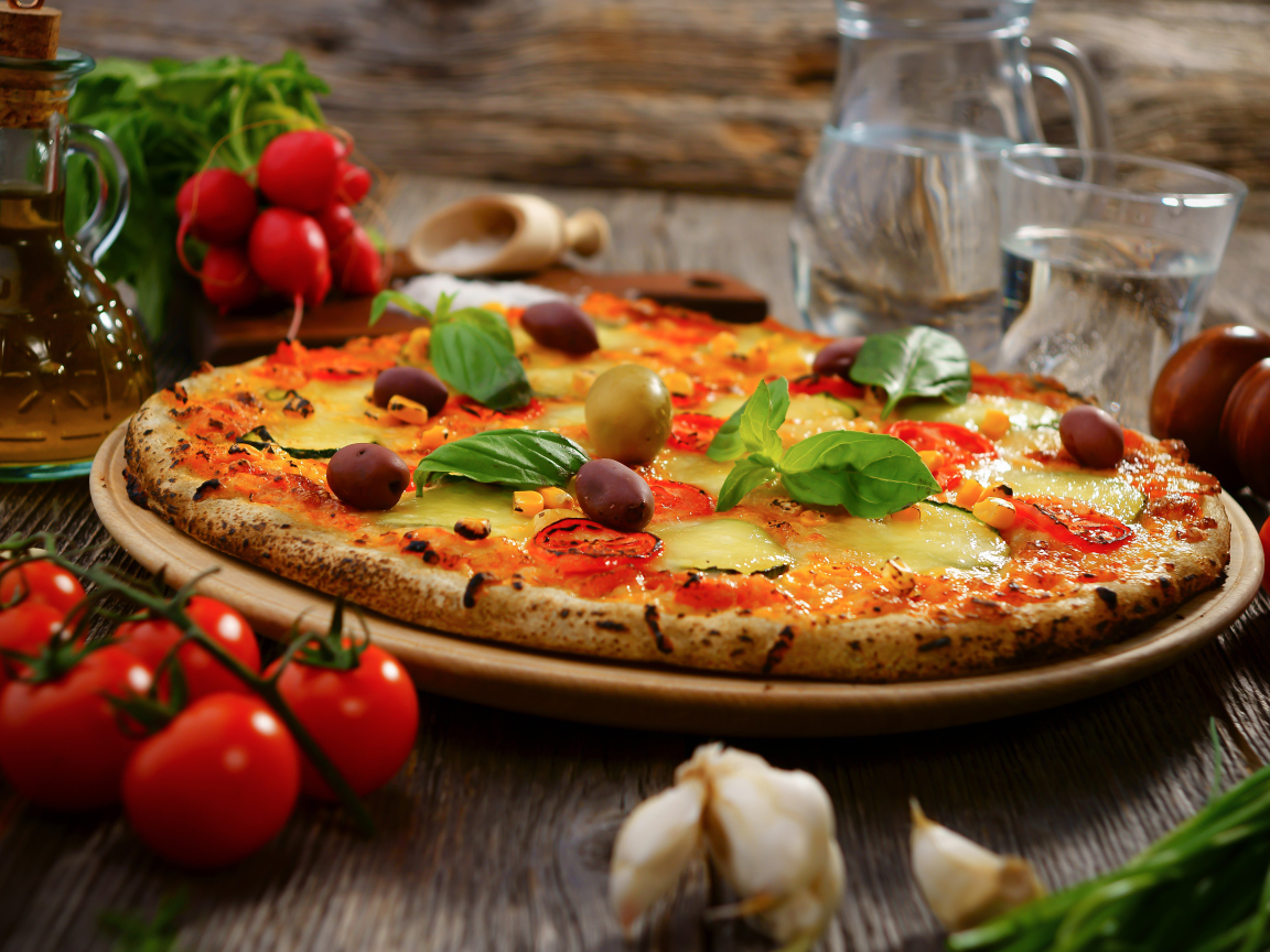 Аппетитная итальянская пицца