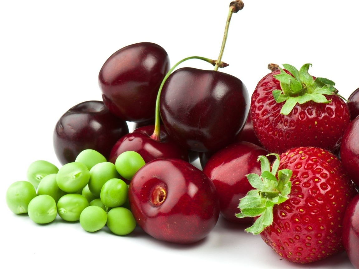 Вишня и клубника