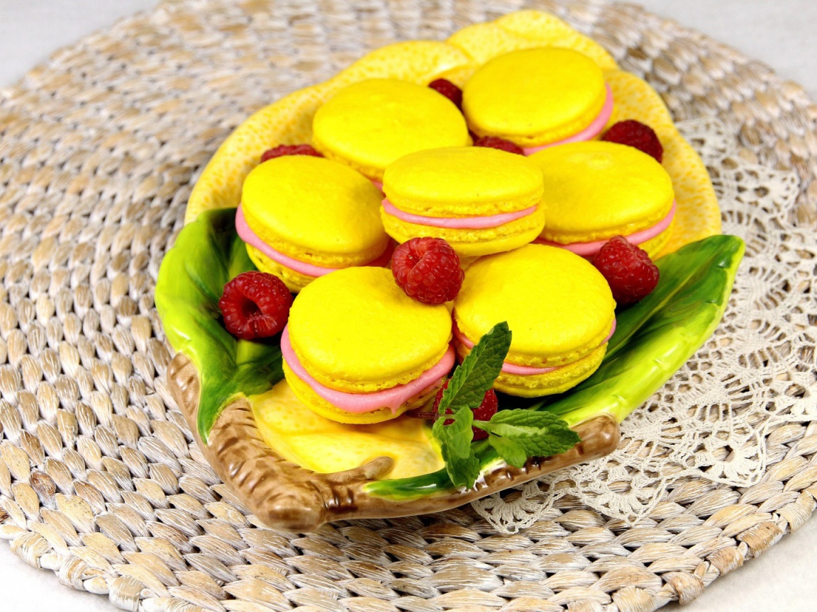 Печенье в лимонной глазури