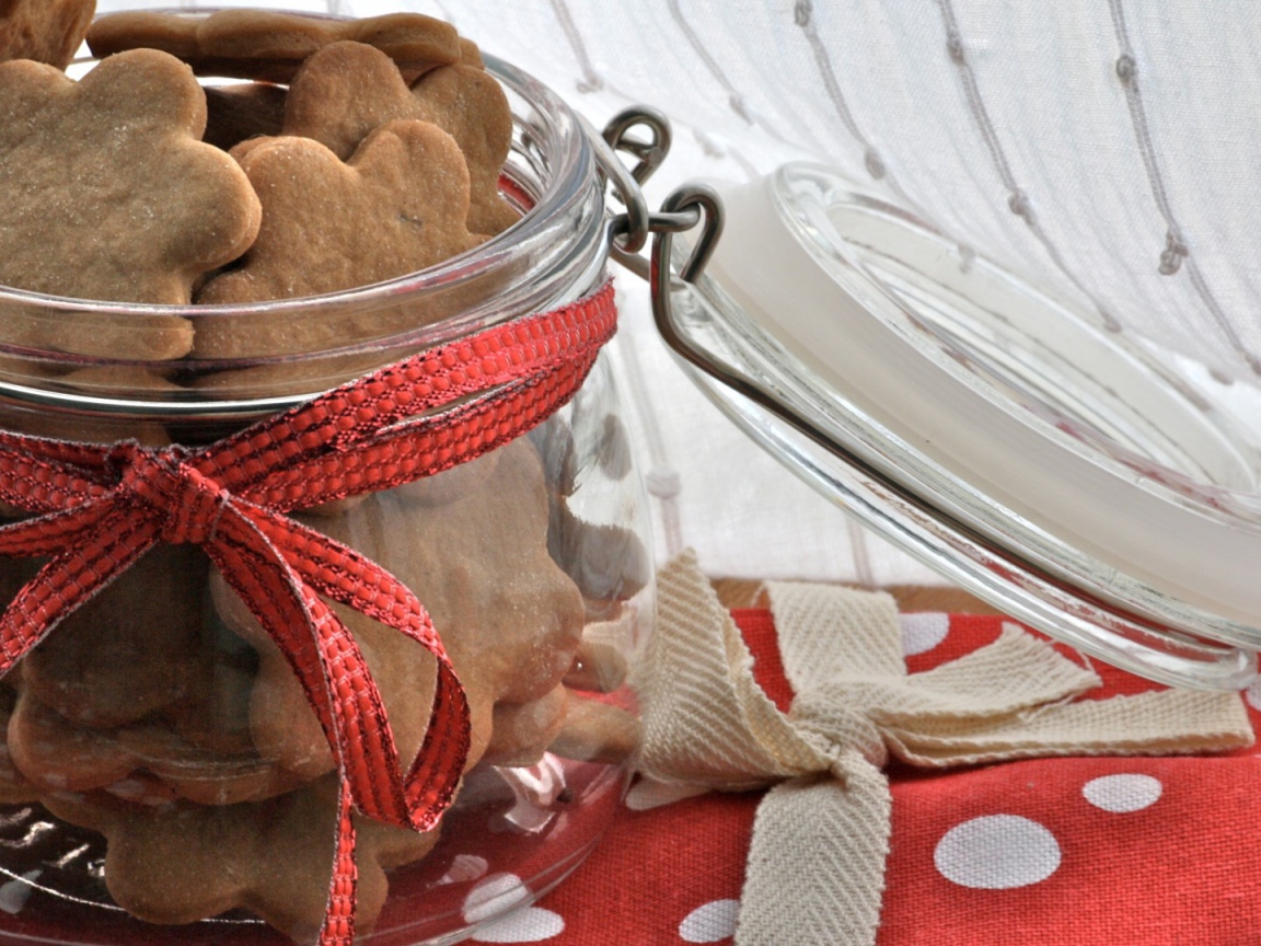 Банка домашнего печенья
