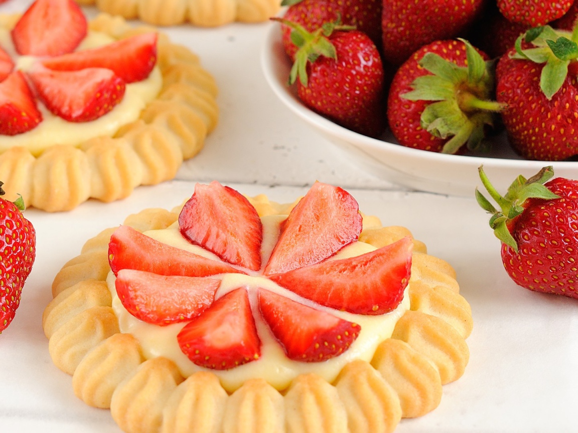 Клубничный десерт