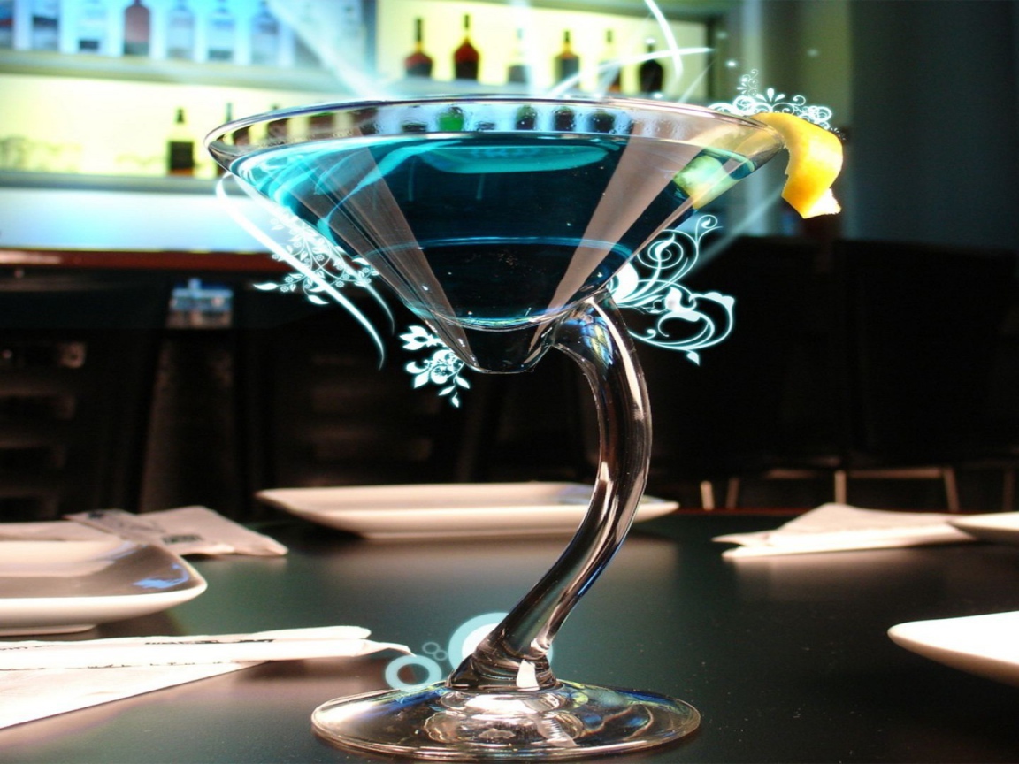 Оригинальный фужер с коктейлем