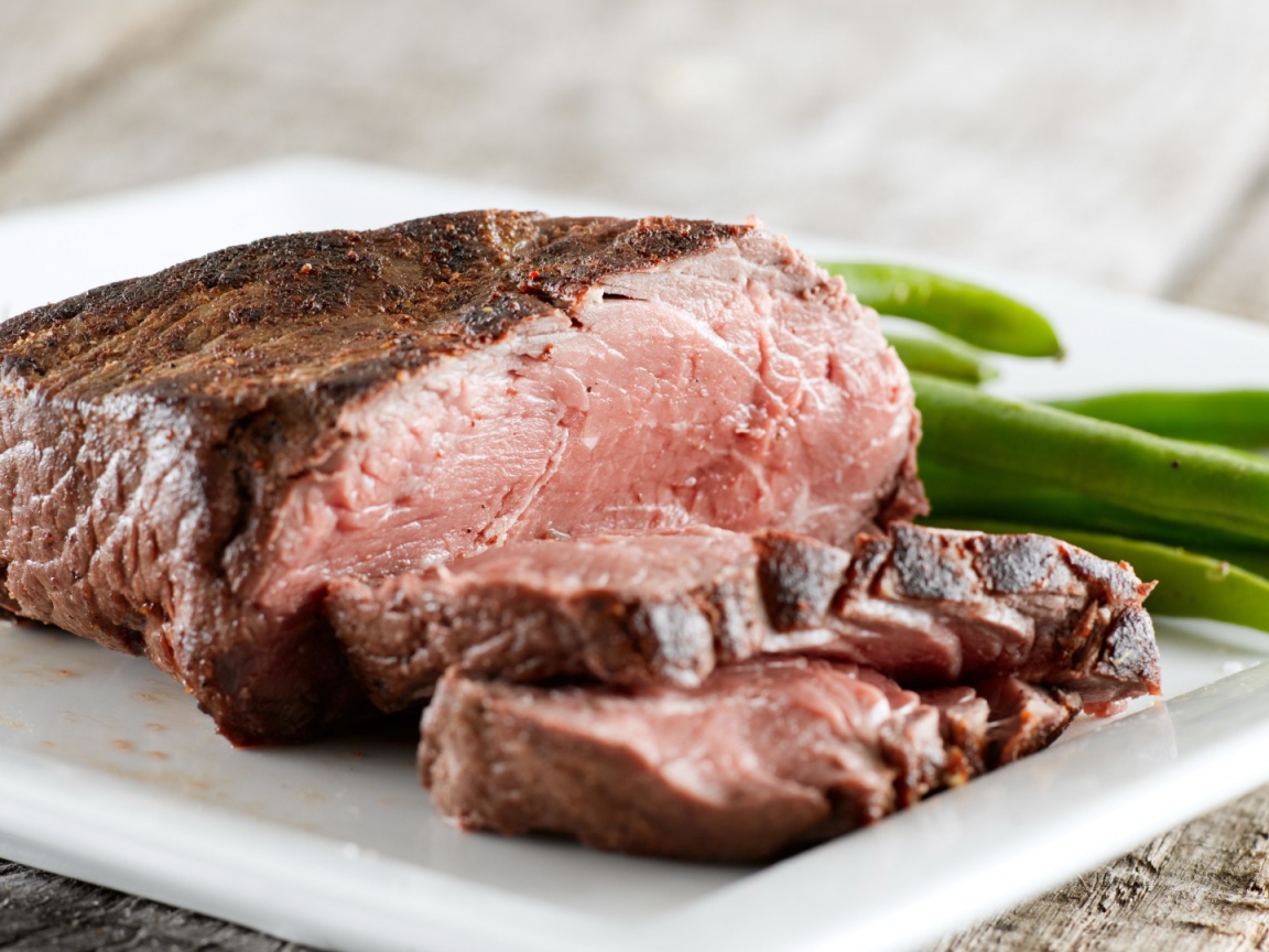 Аппетитный стейк