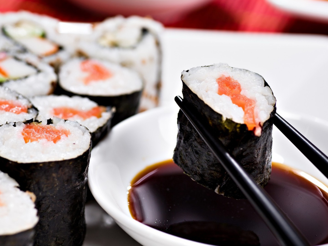 Роллы с семгой