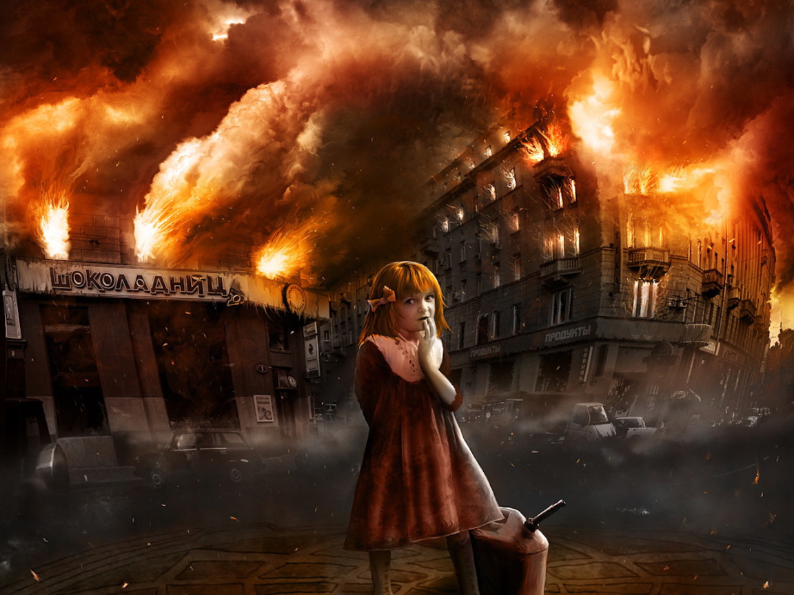 Девочка с канистрой бензина