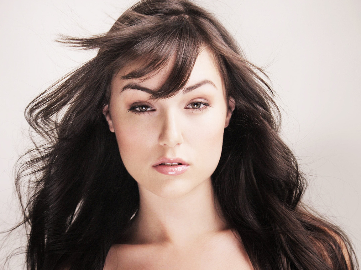 Красивая Саша Грей