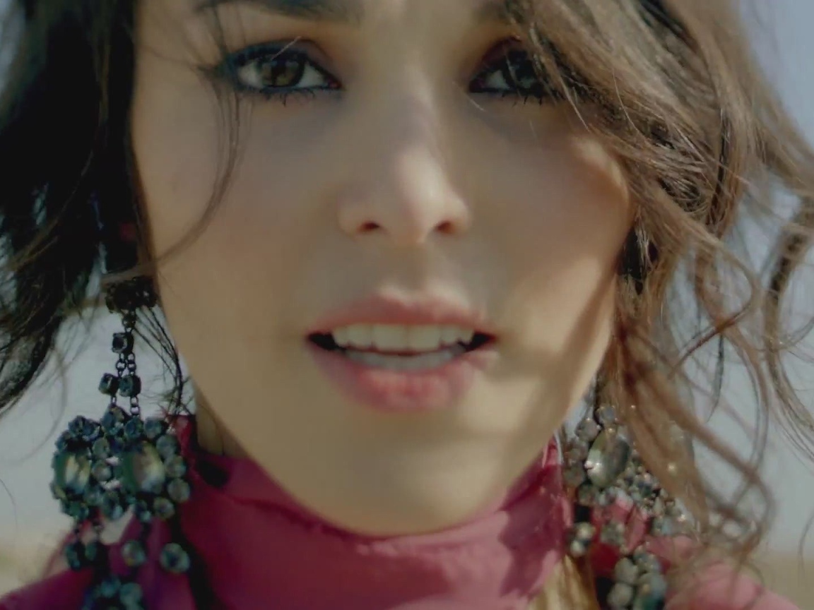 Знаменитая актриса Сати Казанова