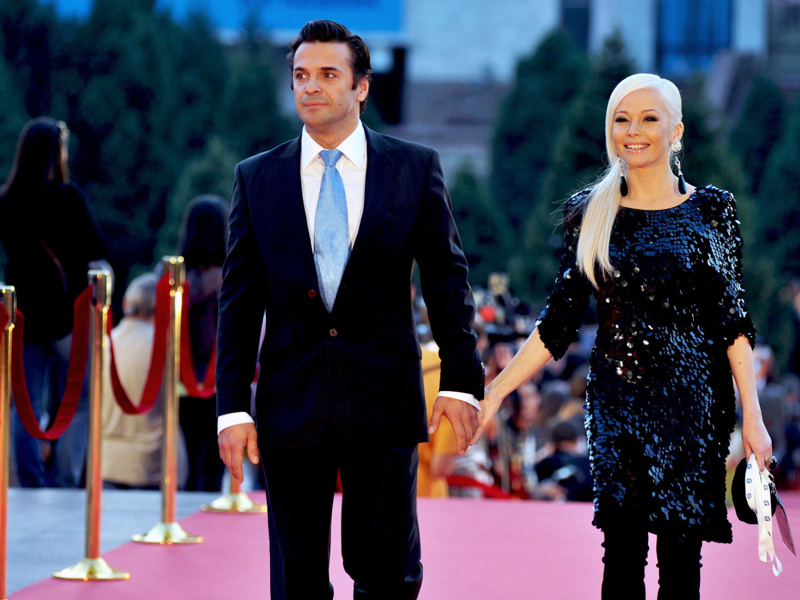 Популярная модель Елена Корикова