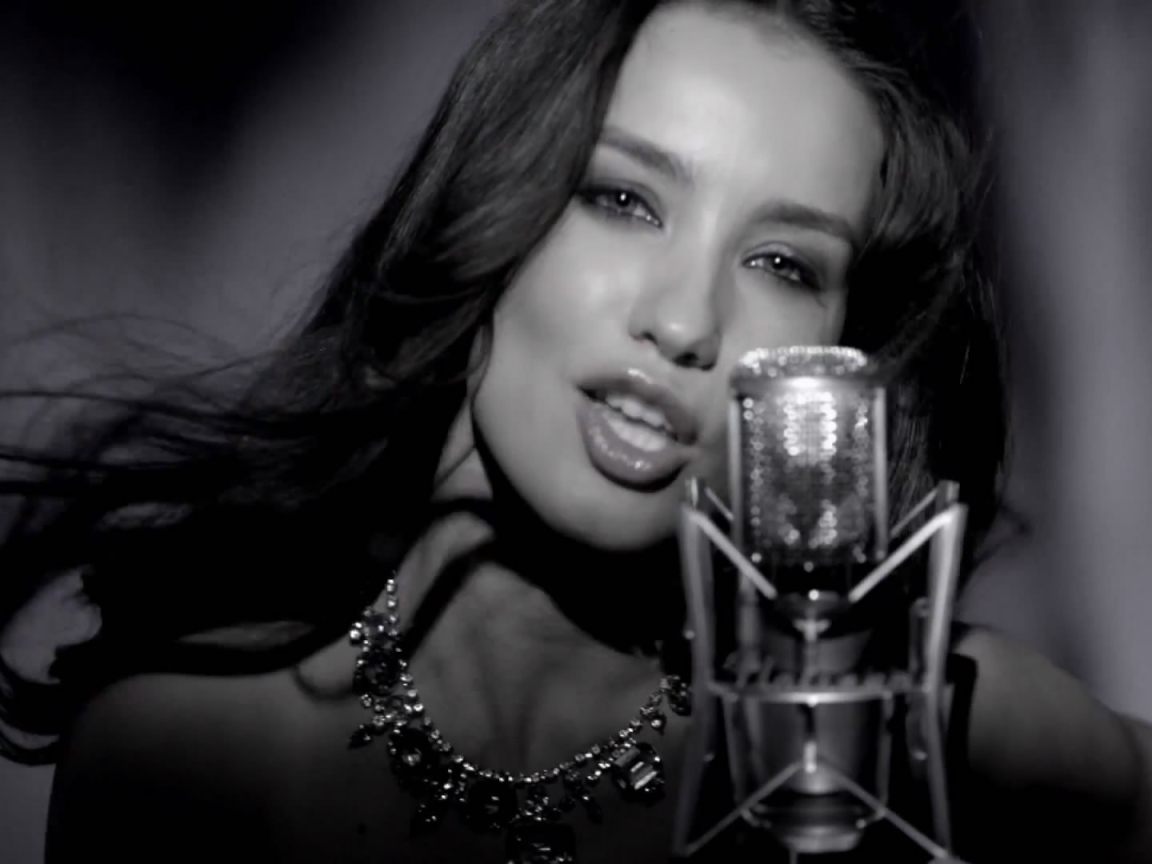 Прекрасная актриса Виктория Дайненко