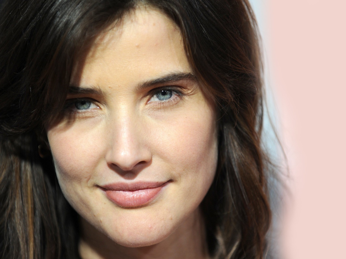 Модель Коби Смолдерс