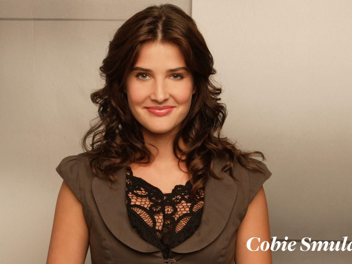 Прекрасная актриса Коби Смолдерс