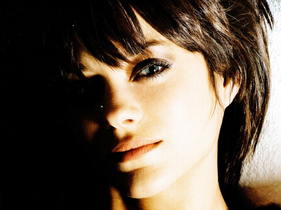 Очаровательная модель Марион Котийяр