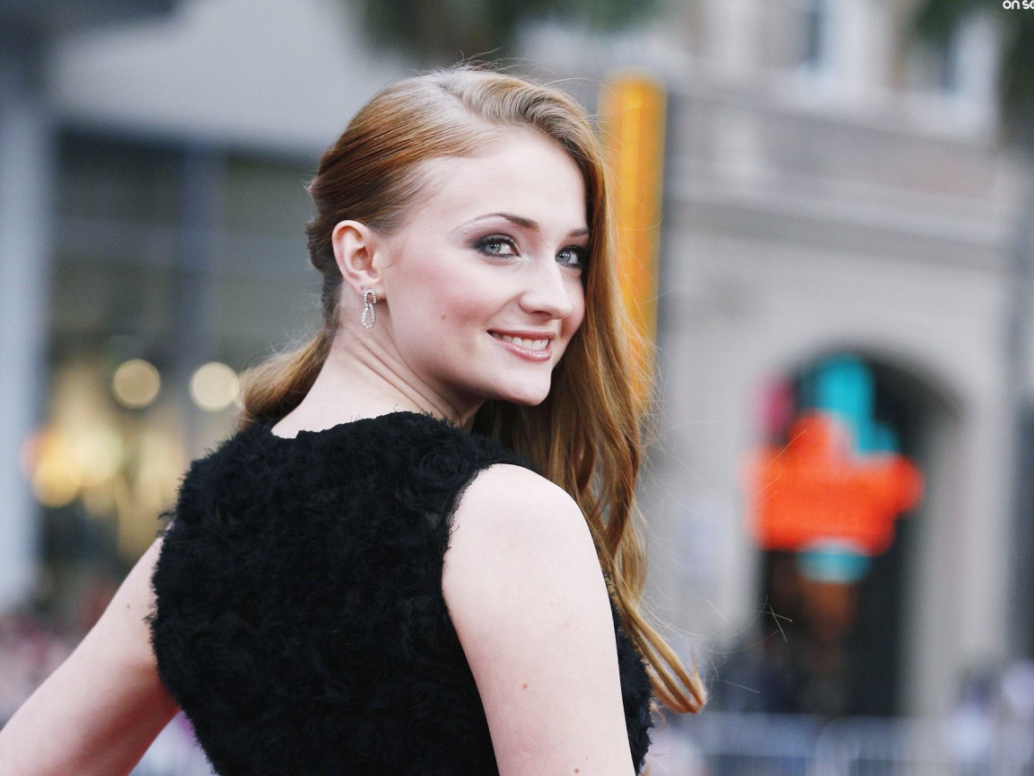 Известная модель Софи Тернер