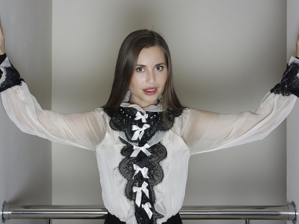 Знаменитая Юлия Михалкова