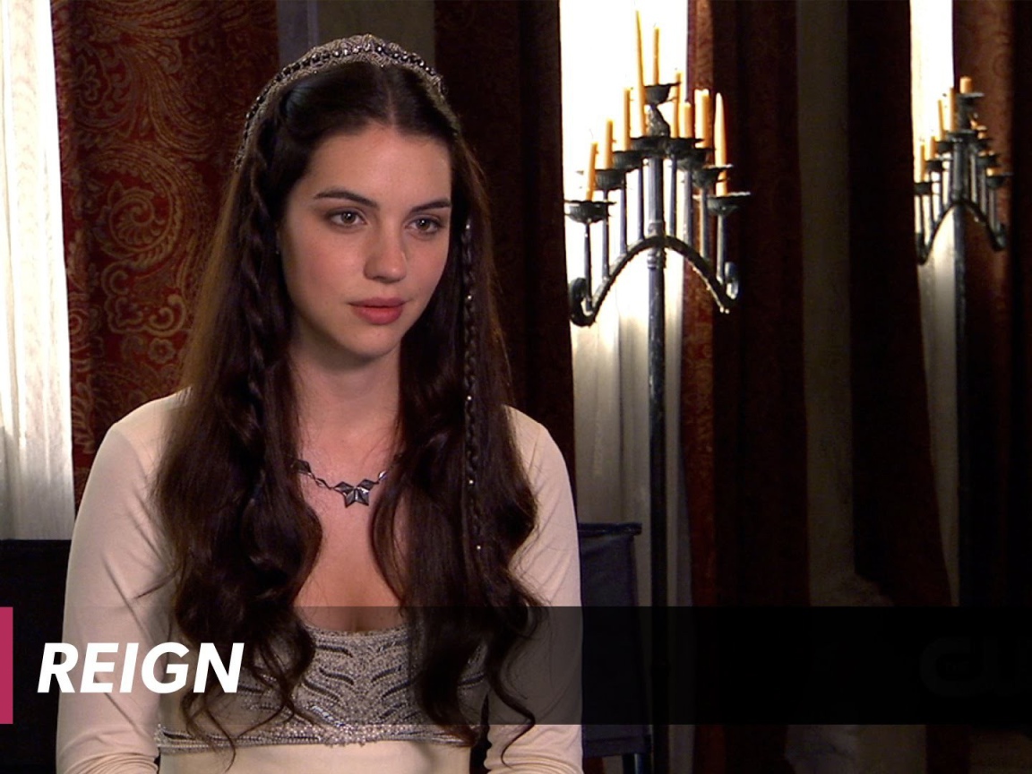 Красивая актриса Аделаида Кэйн