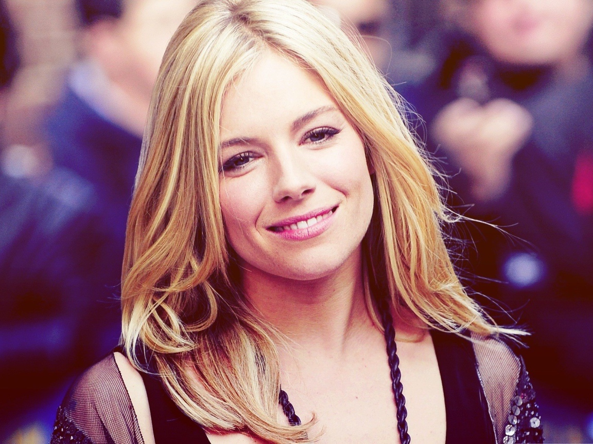 Модель Дакота Джонсон