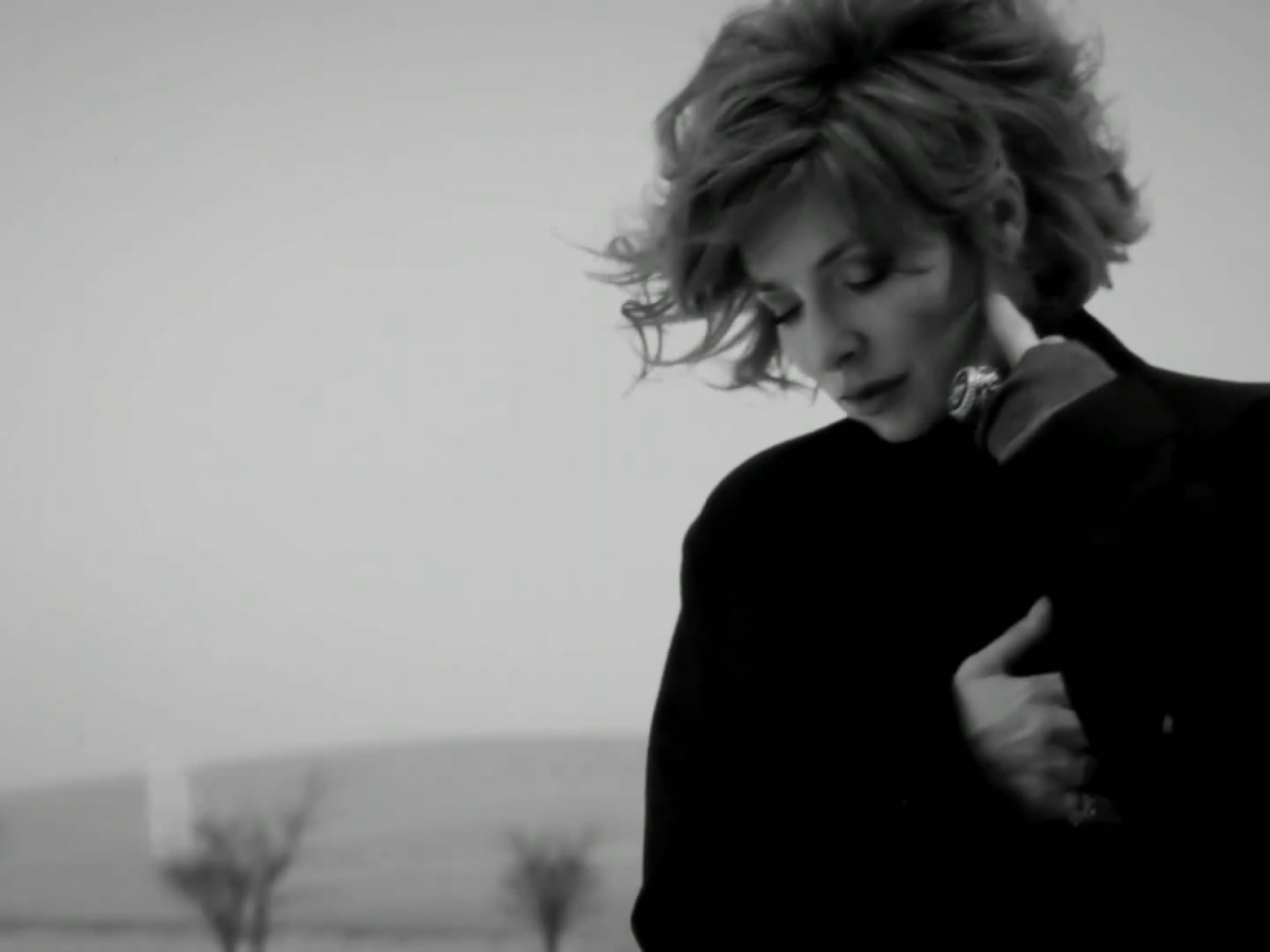 Очаровательная актриса Милен Фармер