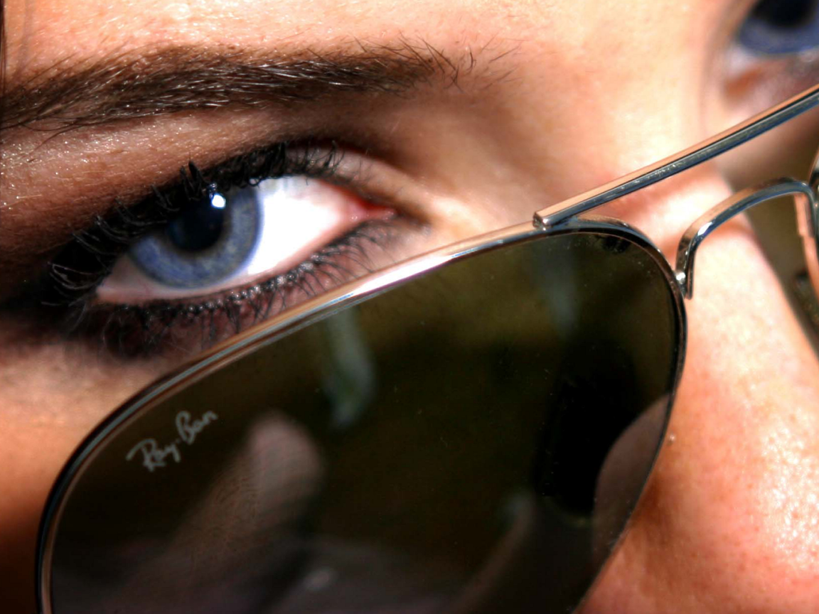 Взгляд поверх очков