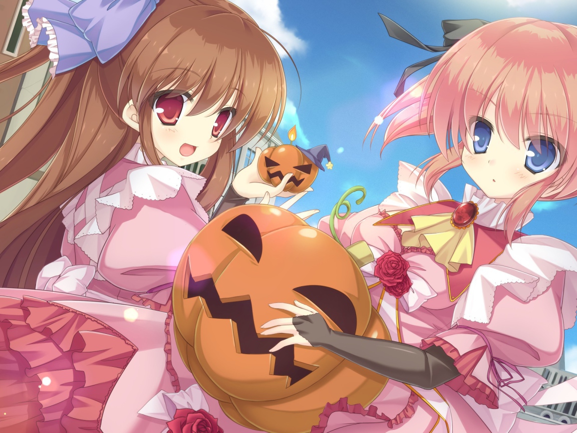 Девочки с игрушками из тыквы