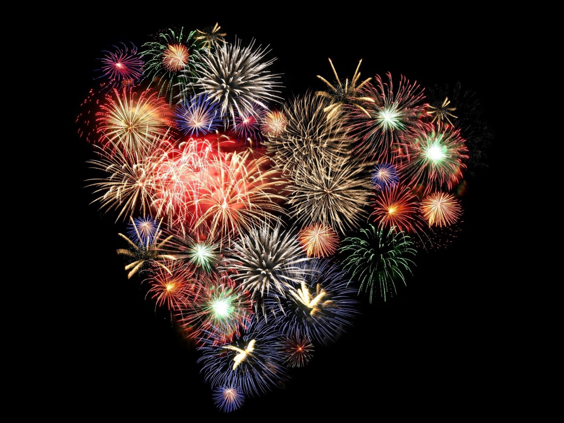 Сердечко из фейерверков