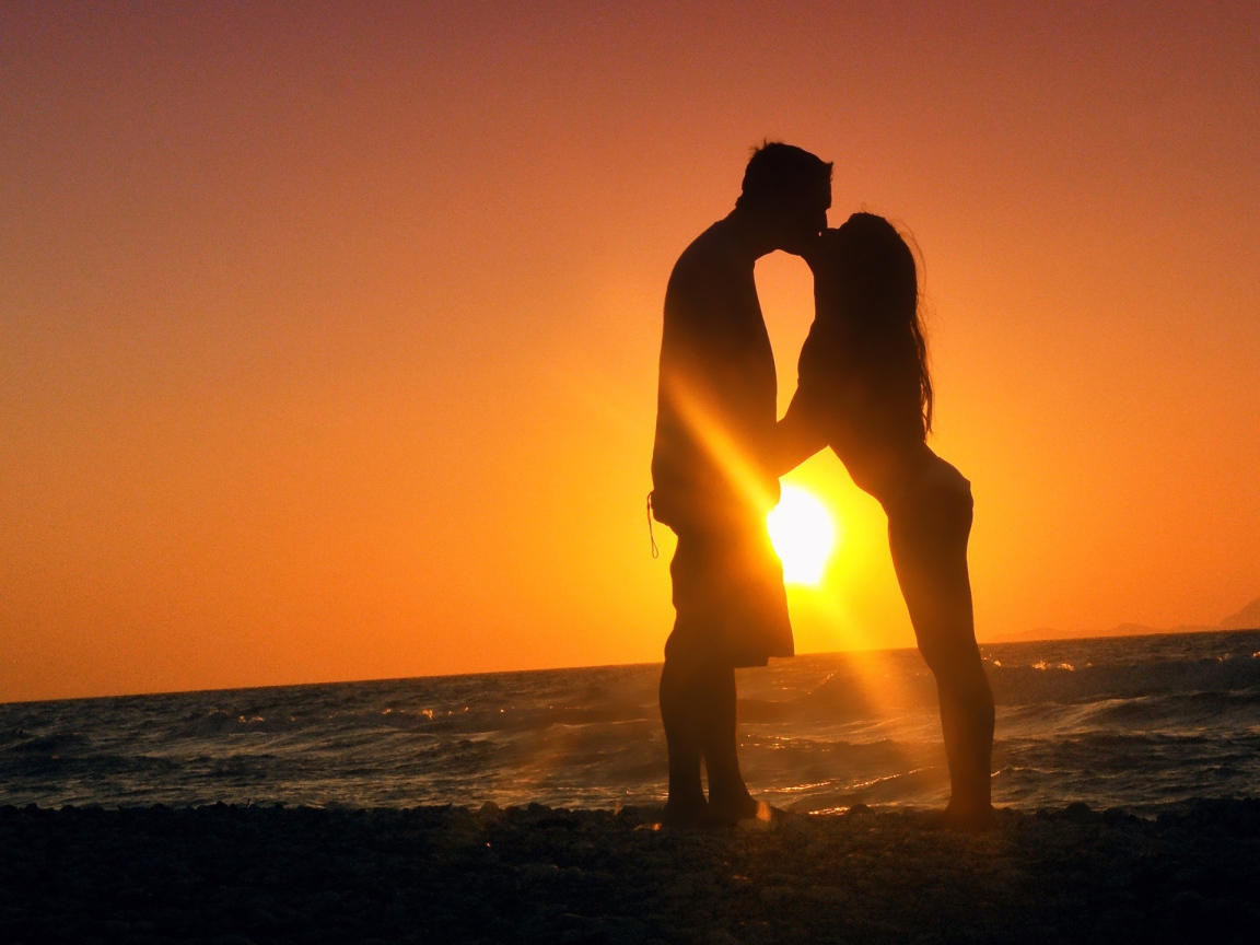 Поцелуй на закате