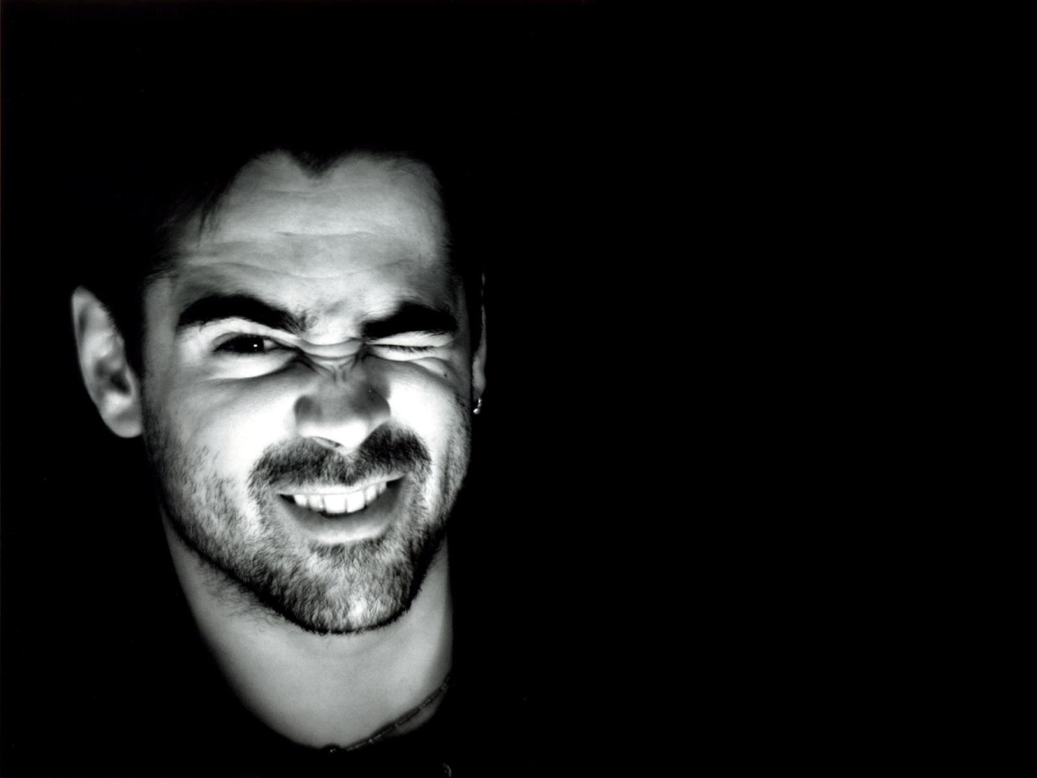 Колин Фаррелл в темных тонах