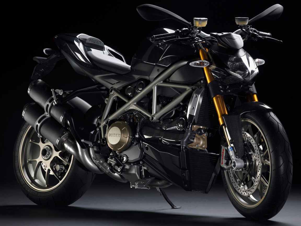 Красивый мотоцикл Ducati Streetfighter 848