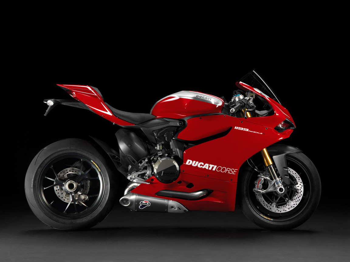 Красивый мотоцикл Ducati Superbike 1199 Panigale