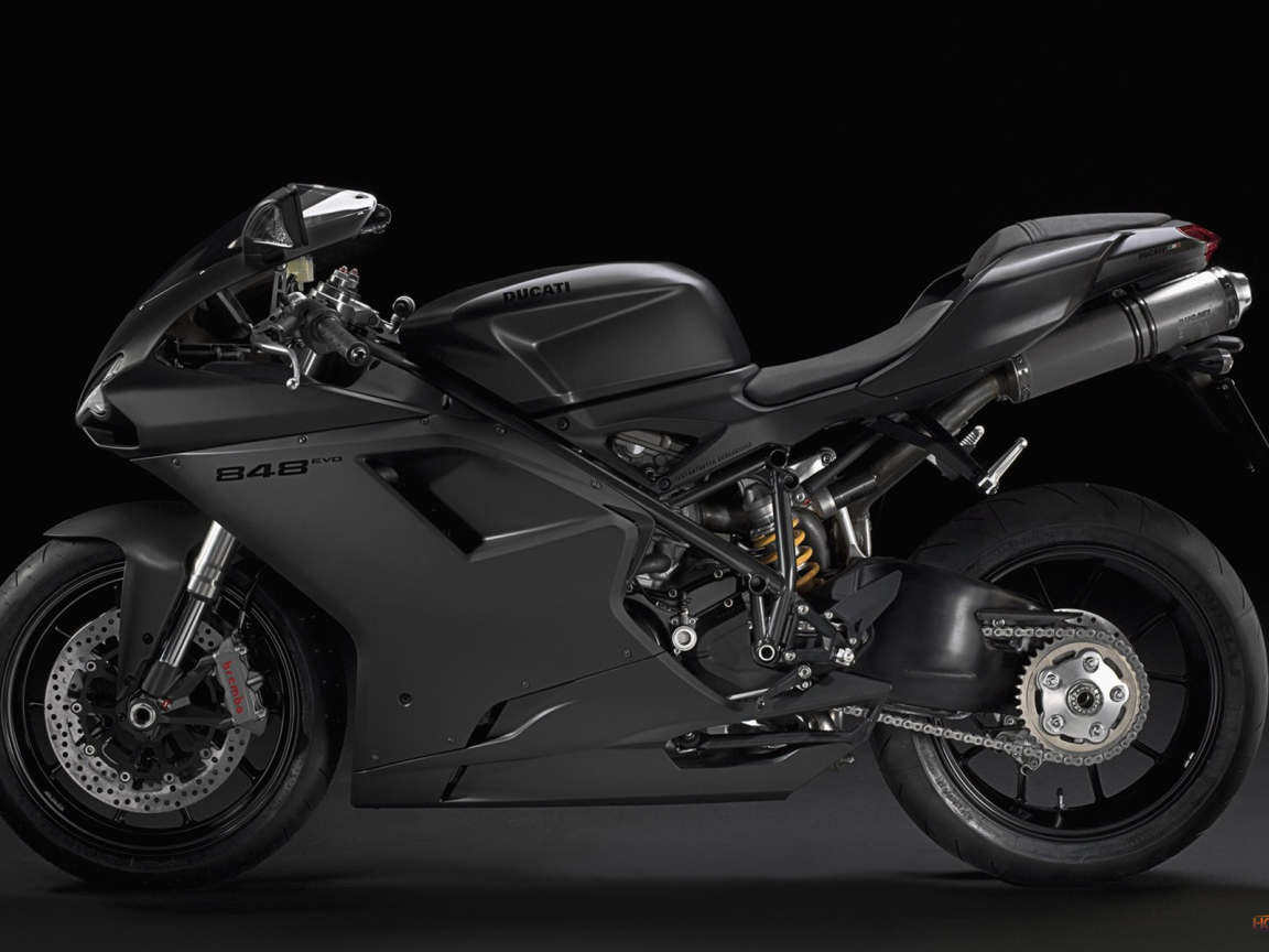 Красивый мотоцикл в москве Ducati Superbike 848 Evo