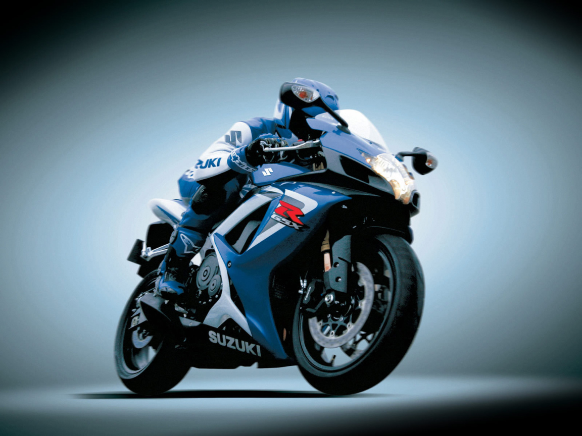 Красивый мотоцикл в москве Suzuki  GSX-R 750