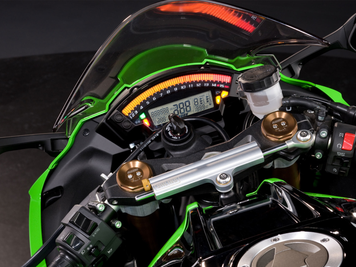 Быстрый мотоцикл Kawasaki Ninja ZX-10R