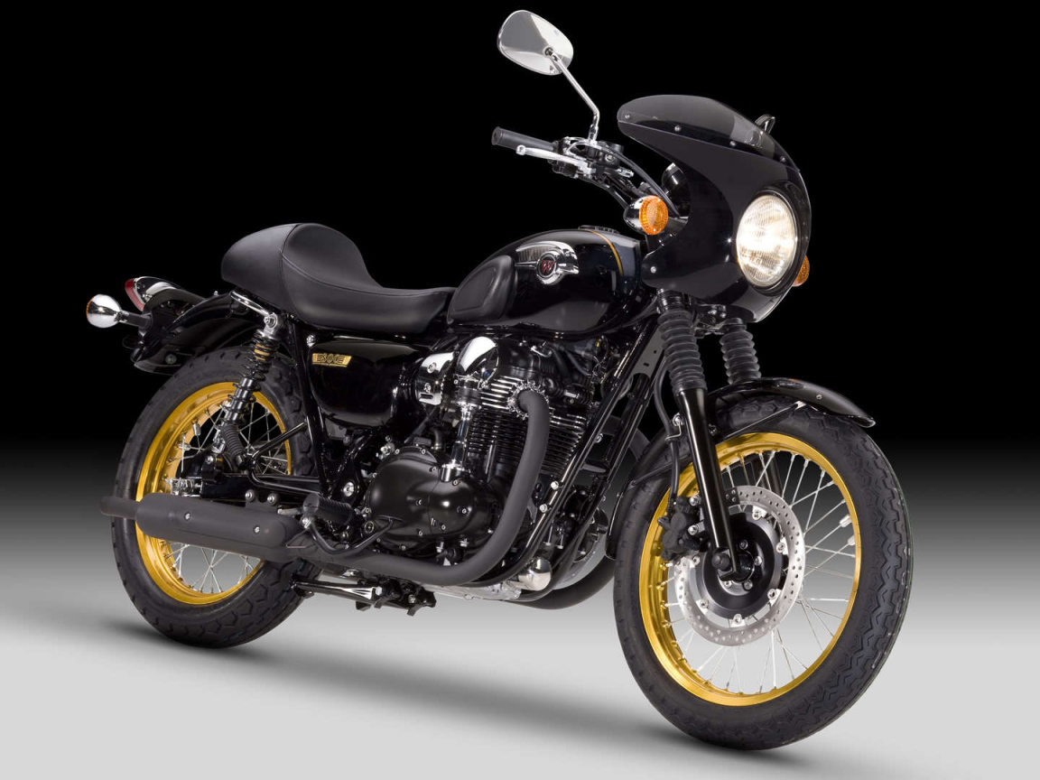 Быстрый мотоцикл Kawasaki W 800