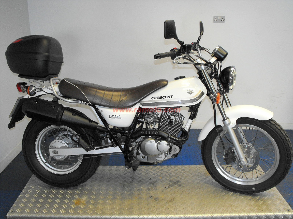 Невероятный мотоцикл Suzuki RV 125