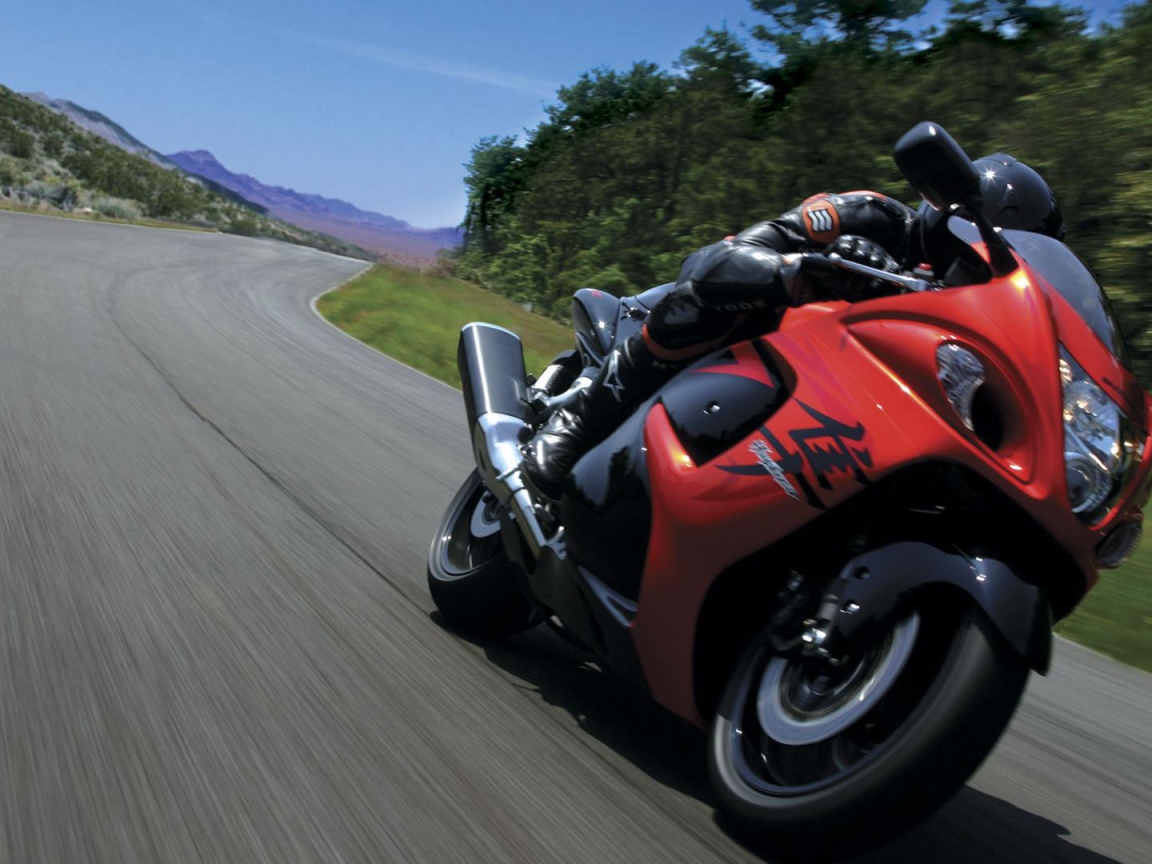 Невероятный мотоцикл Suzuki  GSX 1300 R