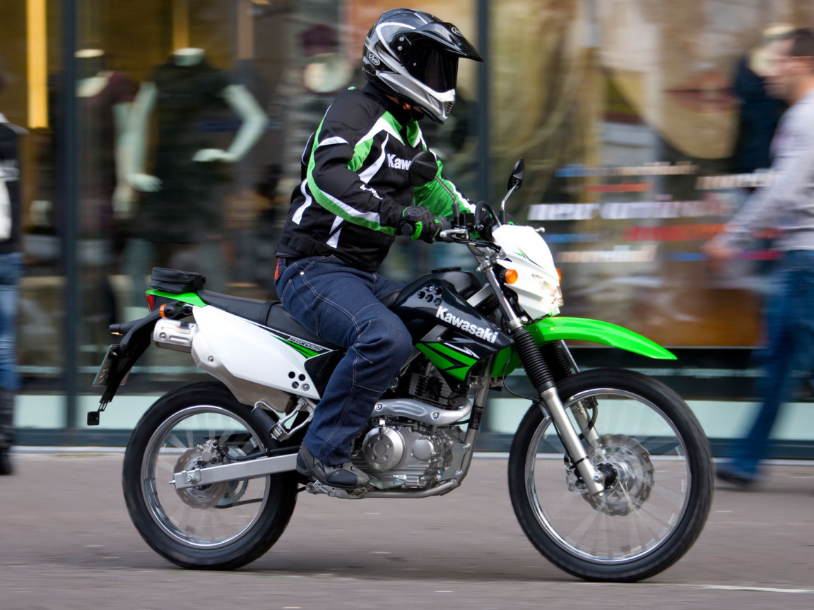 Новый мотоцикл Kawasaki KLX 125
