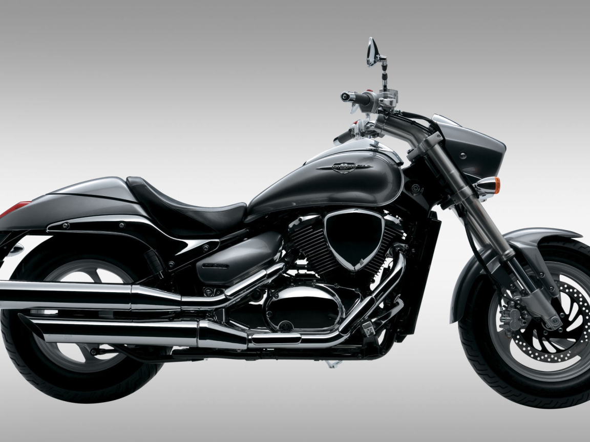 Новый мотоцикл Suzuki Intruder M800