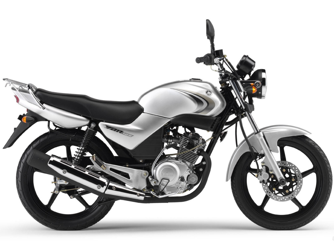 Новый надежный мотоцикл Suzuki Boulevard S 40