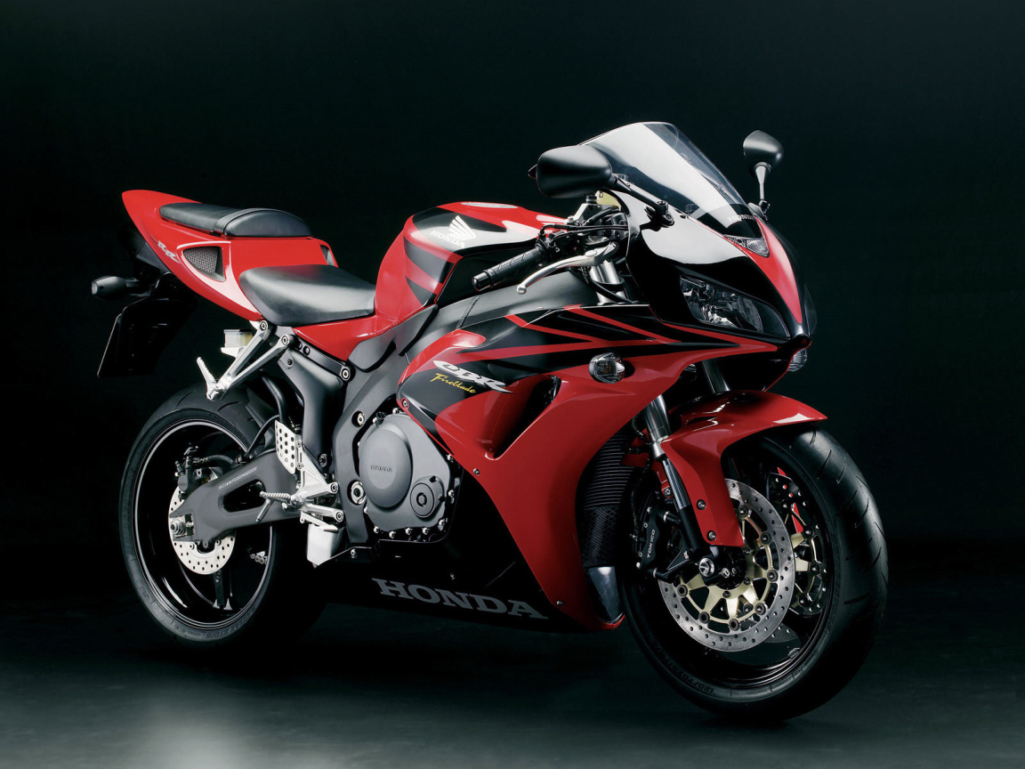 Новый надежный мотоцикл Honda CBR 600 RR