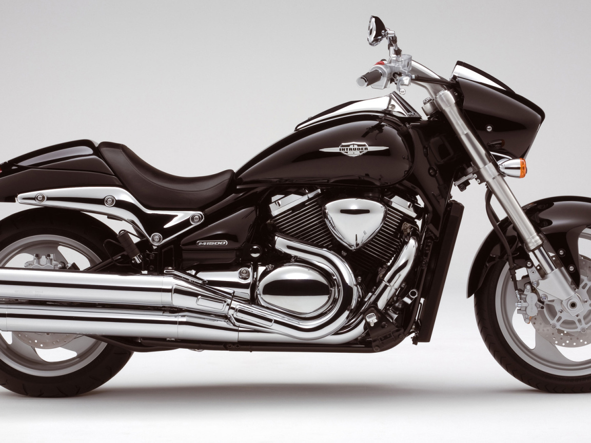 Популярный мотоцикл Suzuki  Intruder M1500