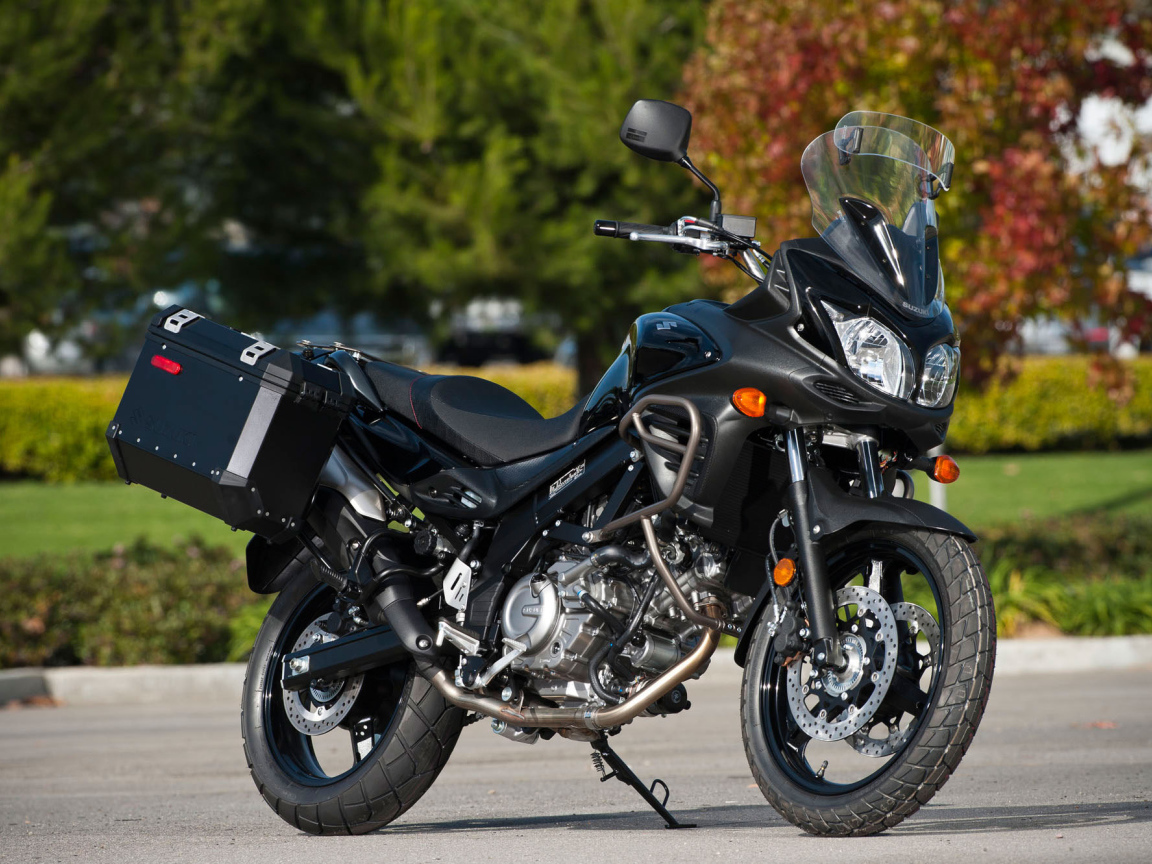 Популярный мотоцикл Suzuki V-Storm 650 ABS