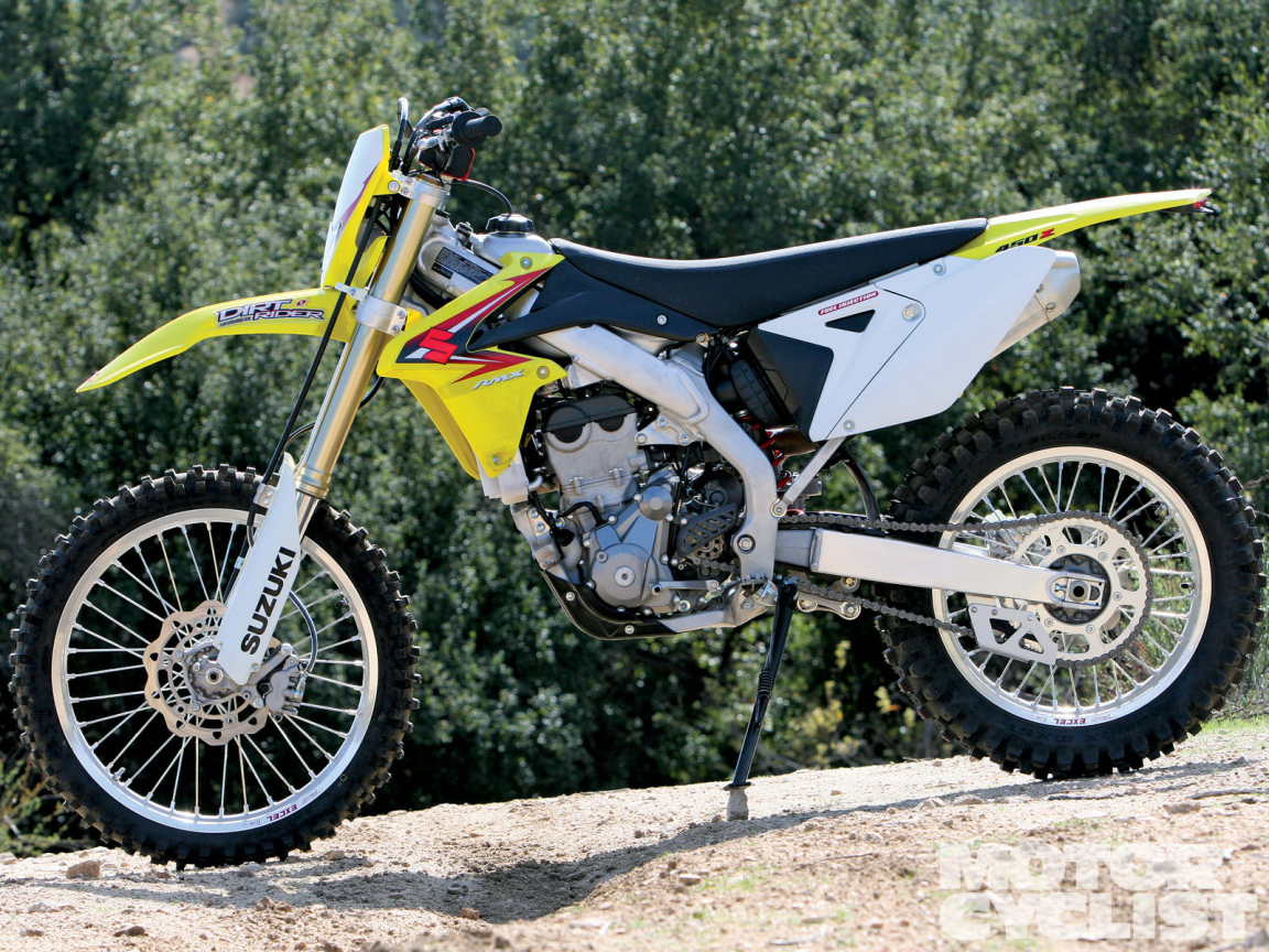 Надежный мотоцикл Suzuki RMX 450 Z
