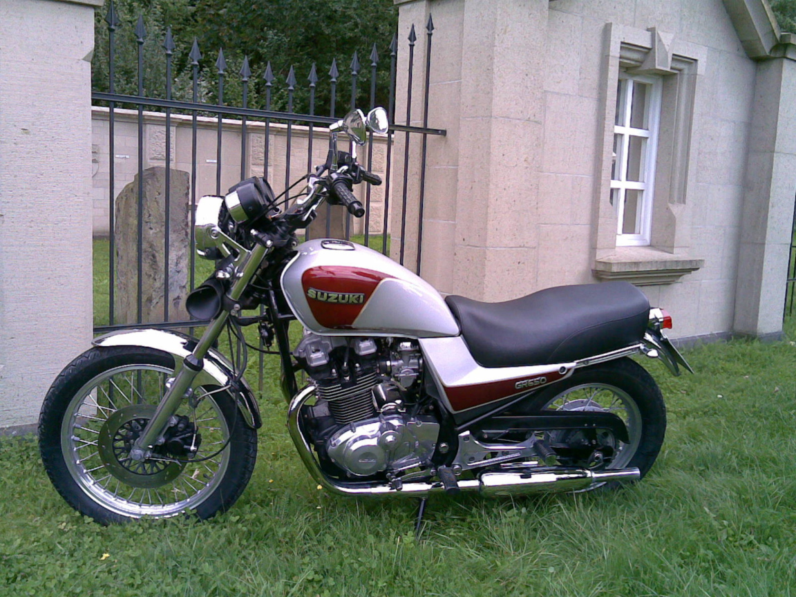 Мотоцикл Suzuki модели RV 125