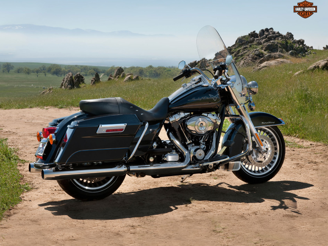Тест-драйв мотоцикла Harley-Davidson CVO Road King